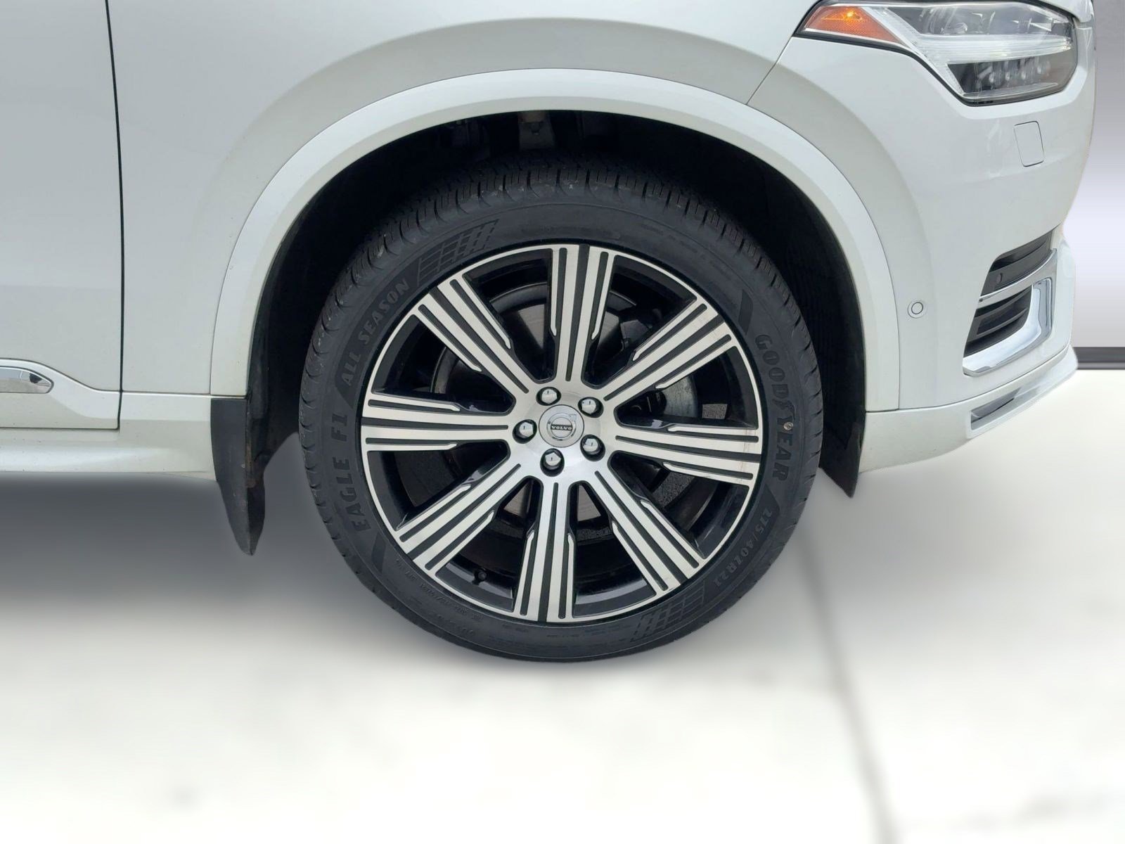 Certified 2023 Volvo XC90 B6 Ultimate image 11