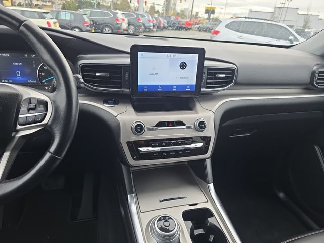 Used 2023 Ford Explorer XLT w/ Equipment Group 202A image 25