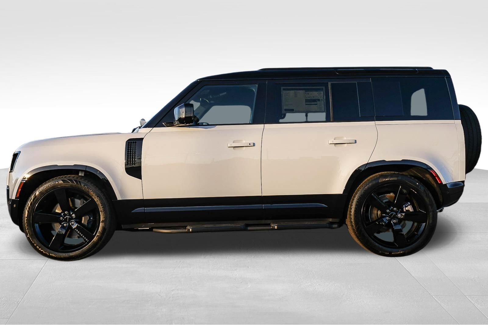 New 2026 Land Rover Defender 110 X-Dynamic SE image 8