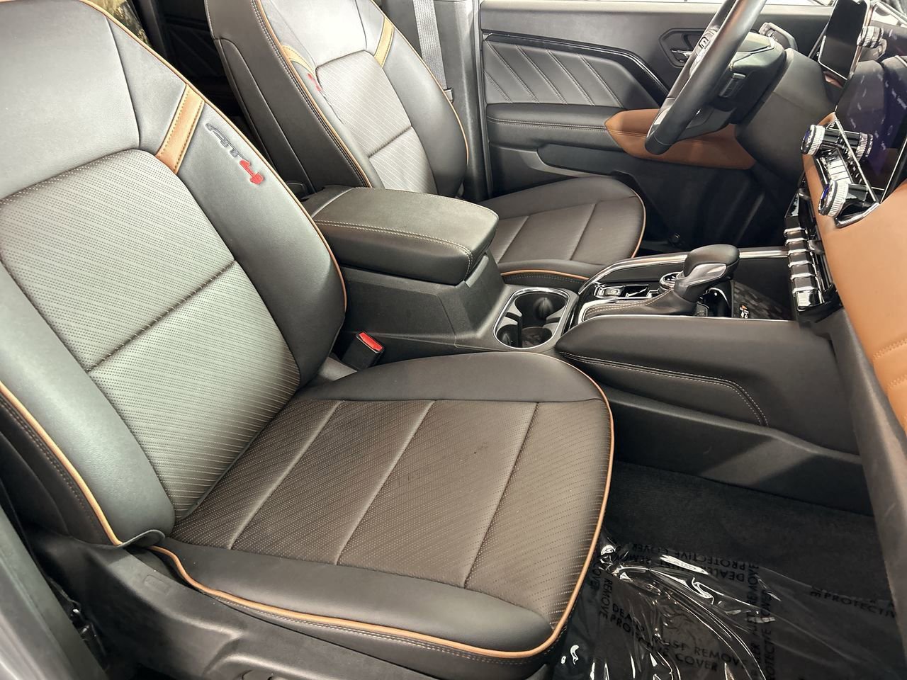 Used 2023 GMC Canyon AT4 w/ AT4 Premium Package AWD/4WD image 25