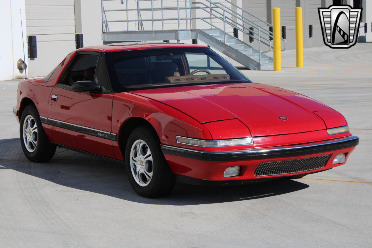 Used 1989 Buick Reatta Coupe image 3