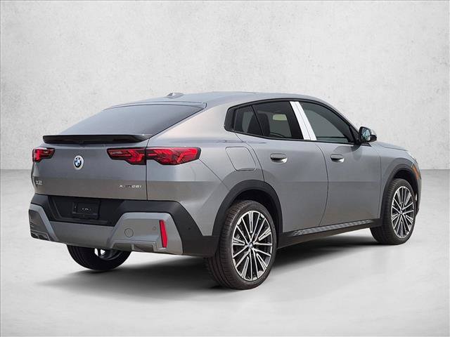 New 2027 BMW X2 xDrive28i AWD/4WD image 2