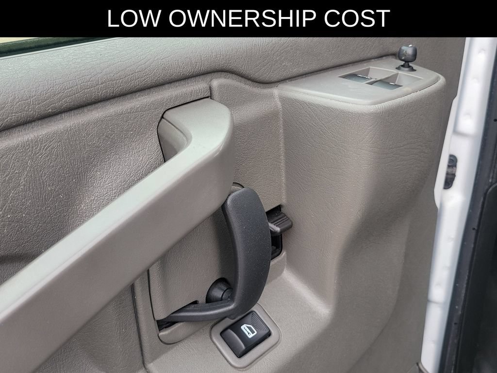 Used 2024 Chevrolet Express 2500 w/ Driver Convenience Package RWD image 16