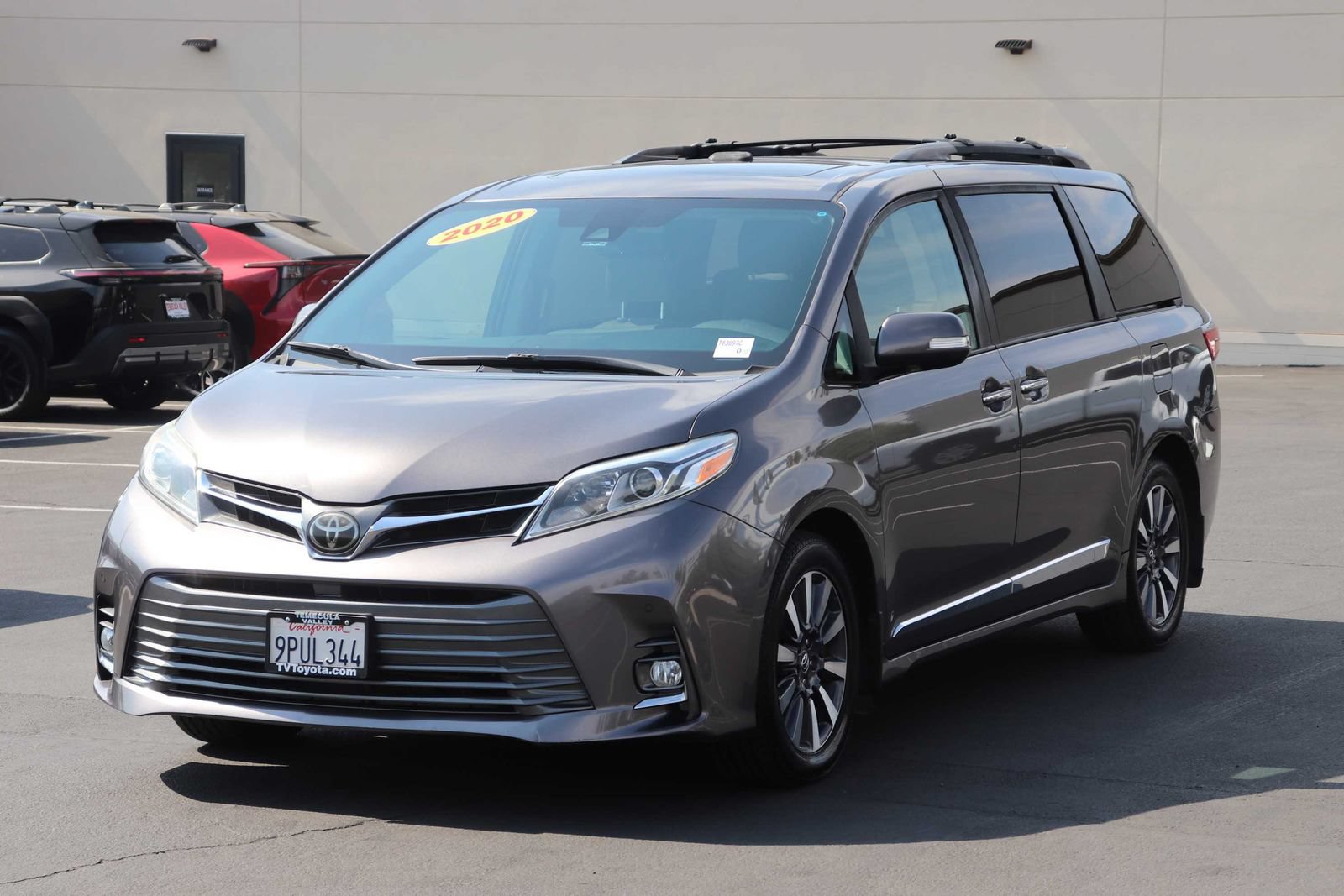 Certified 2020 Toyota Sienna Limited FWD image 3
