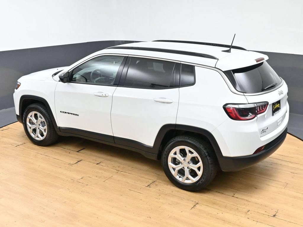 Used 2024 Jeep Compass Latitude AWD/4WD image 46