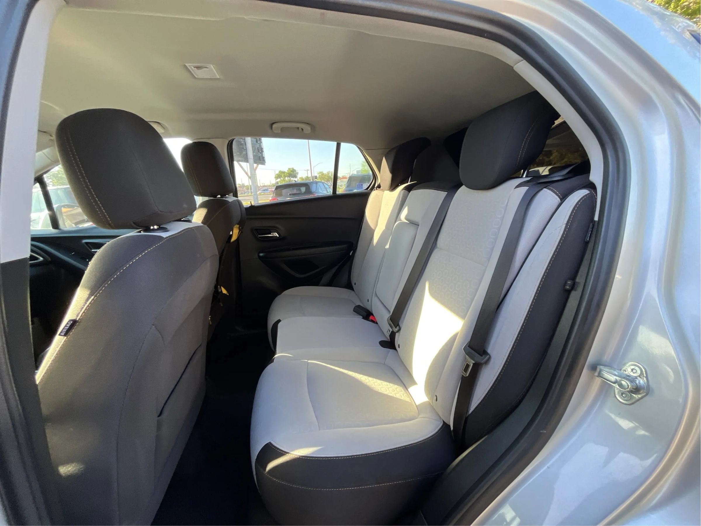 Used 2019 Chevrolet Trax LS FWD image 12