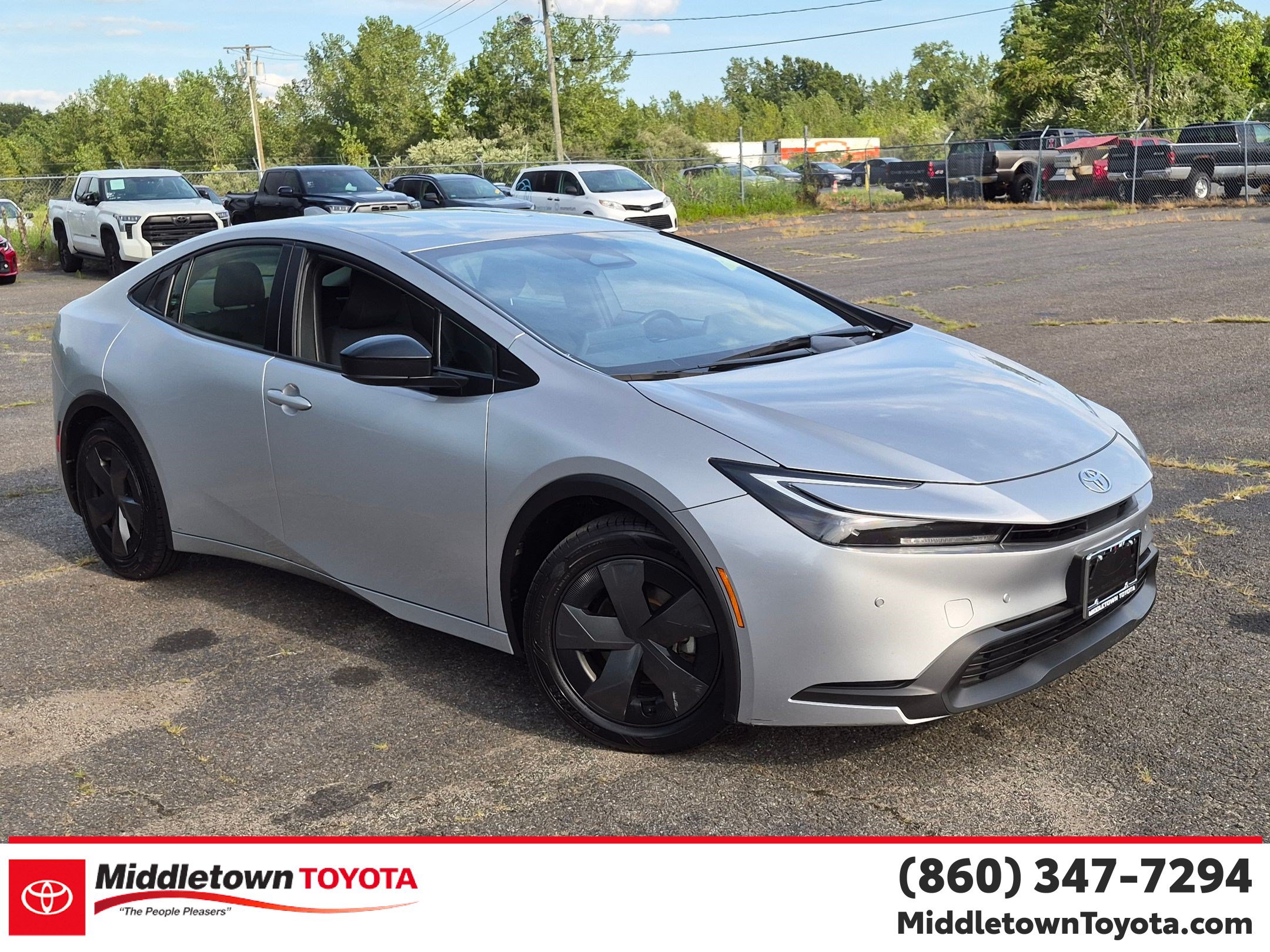 Used 2024 Toyota Prius LE FWD image 1