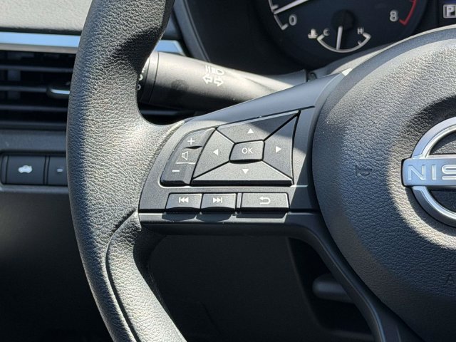 Used 2025 Nissan Altima 2.5 S FWD image 24