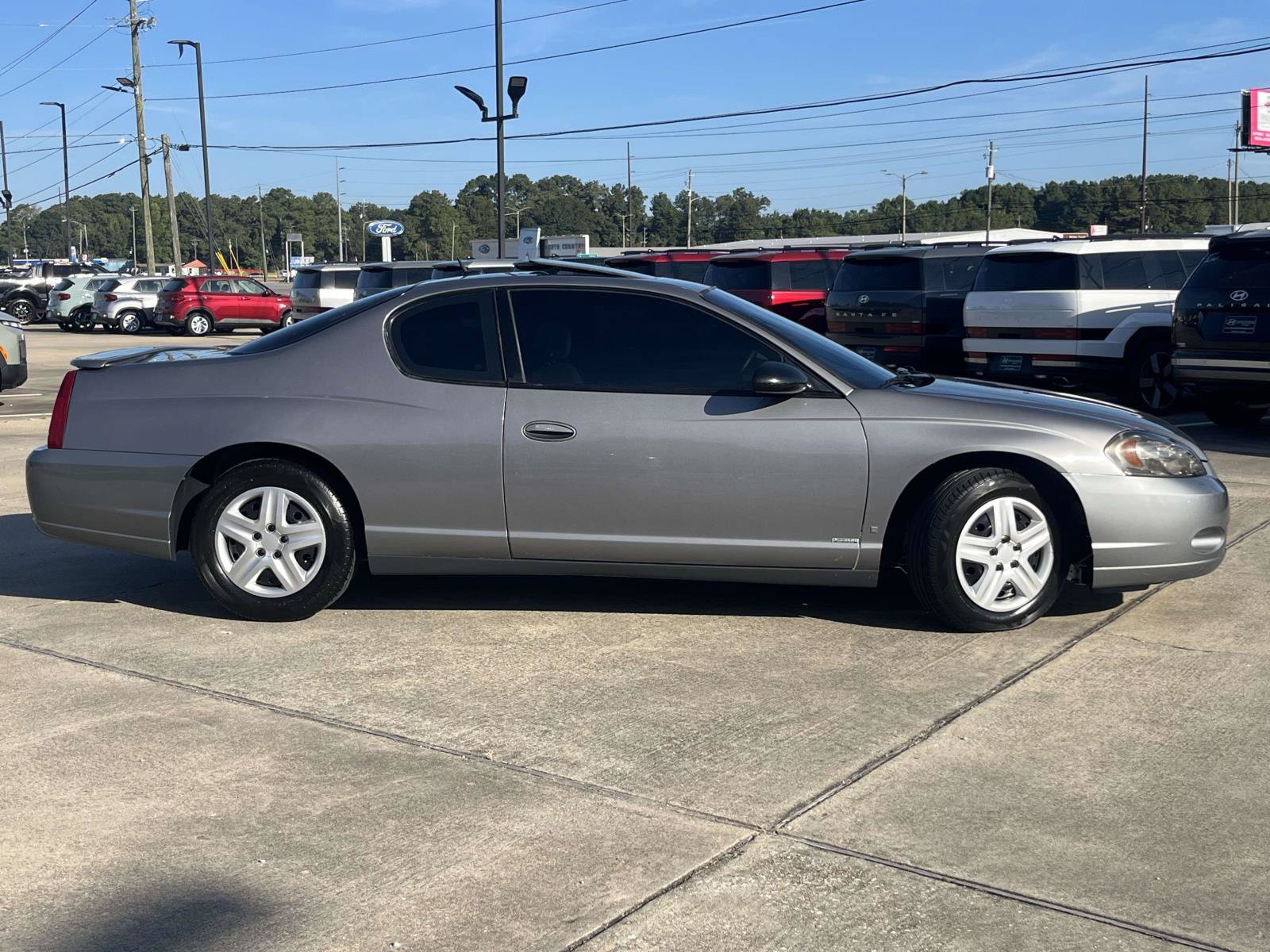 Used 2006 Chevrolet Monte Carlo LT w/ Preferred Equipment Group FWD image 2