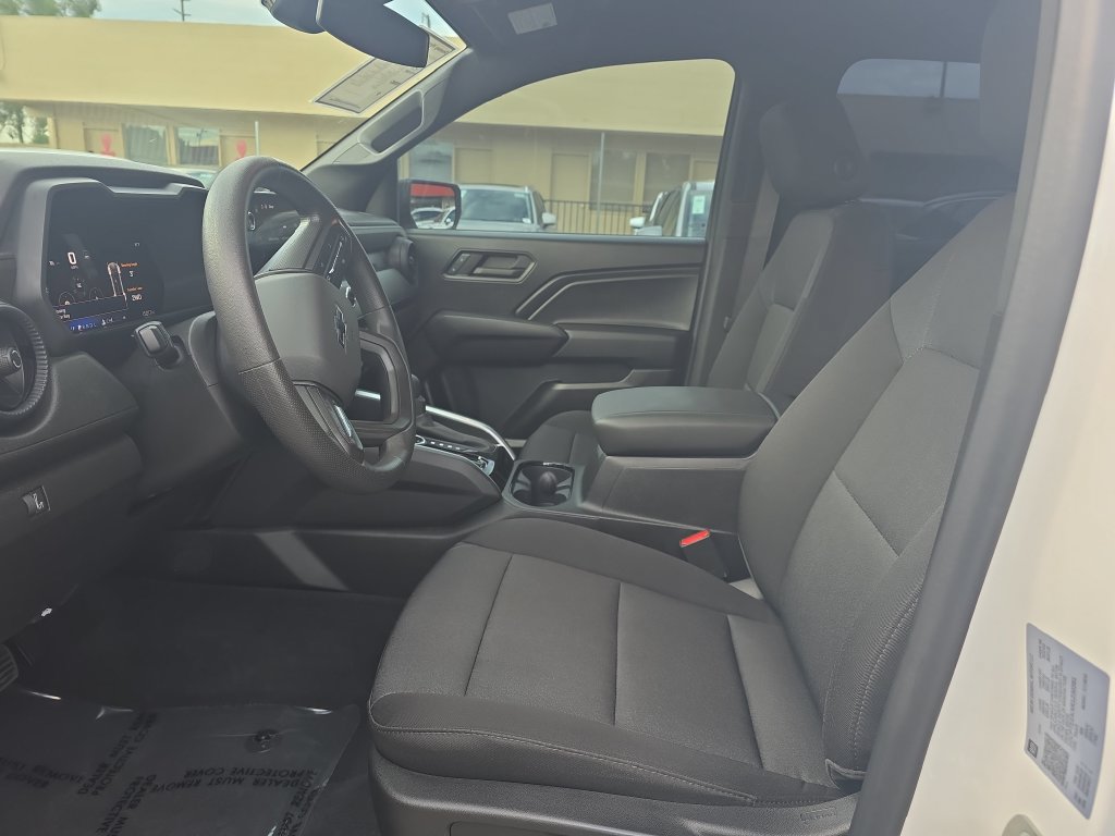 Used 2024 Chevrolet Colorado Trail Boss AWD/4WD image 9
