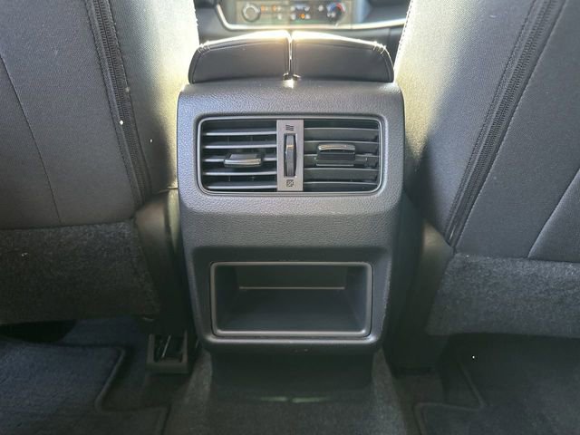 Used 2024 Nissan Rogue S FWD image 20