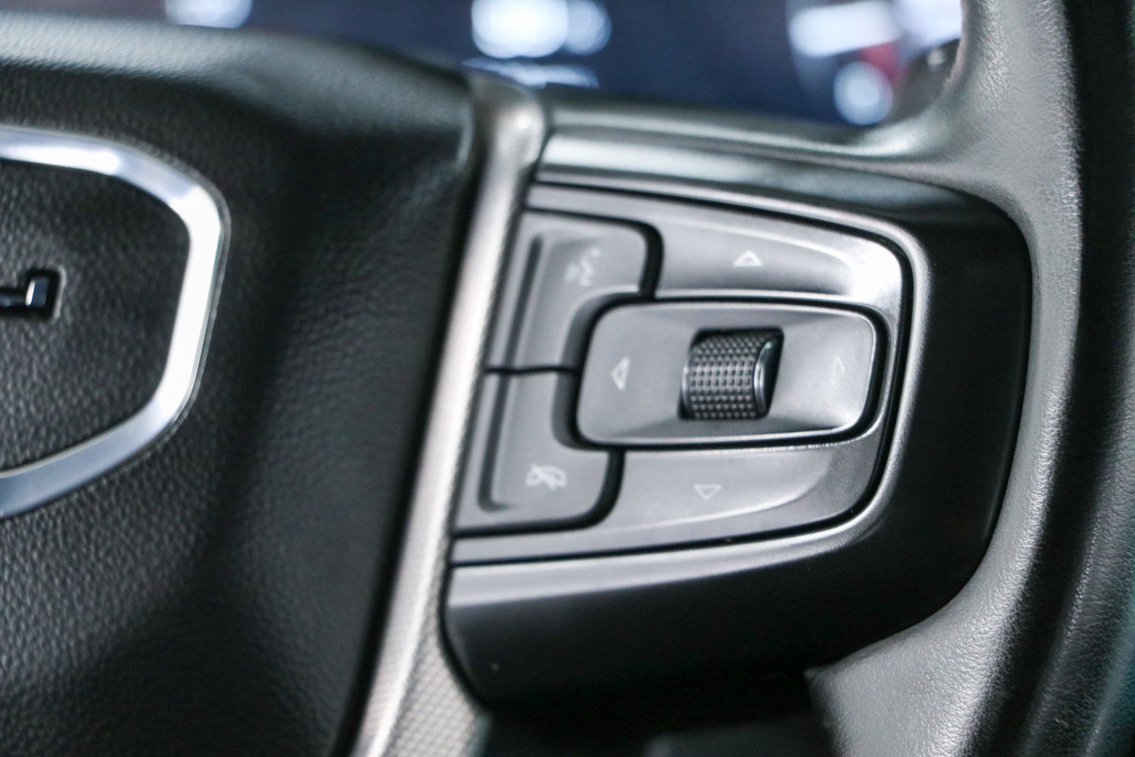Used 2023 GMC Sierra 1500 Denali AWD/4WD image 15