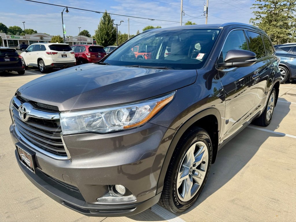 Used 2016 Toyota Highlander Limited image 4