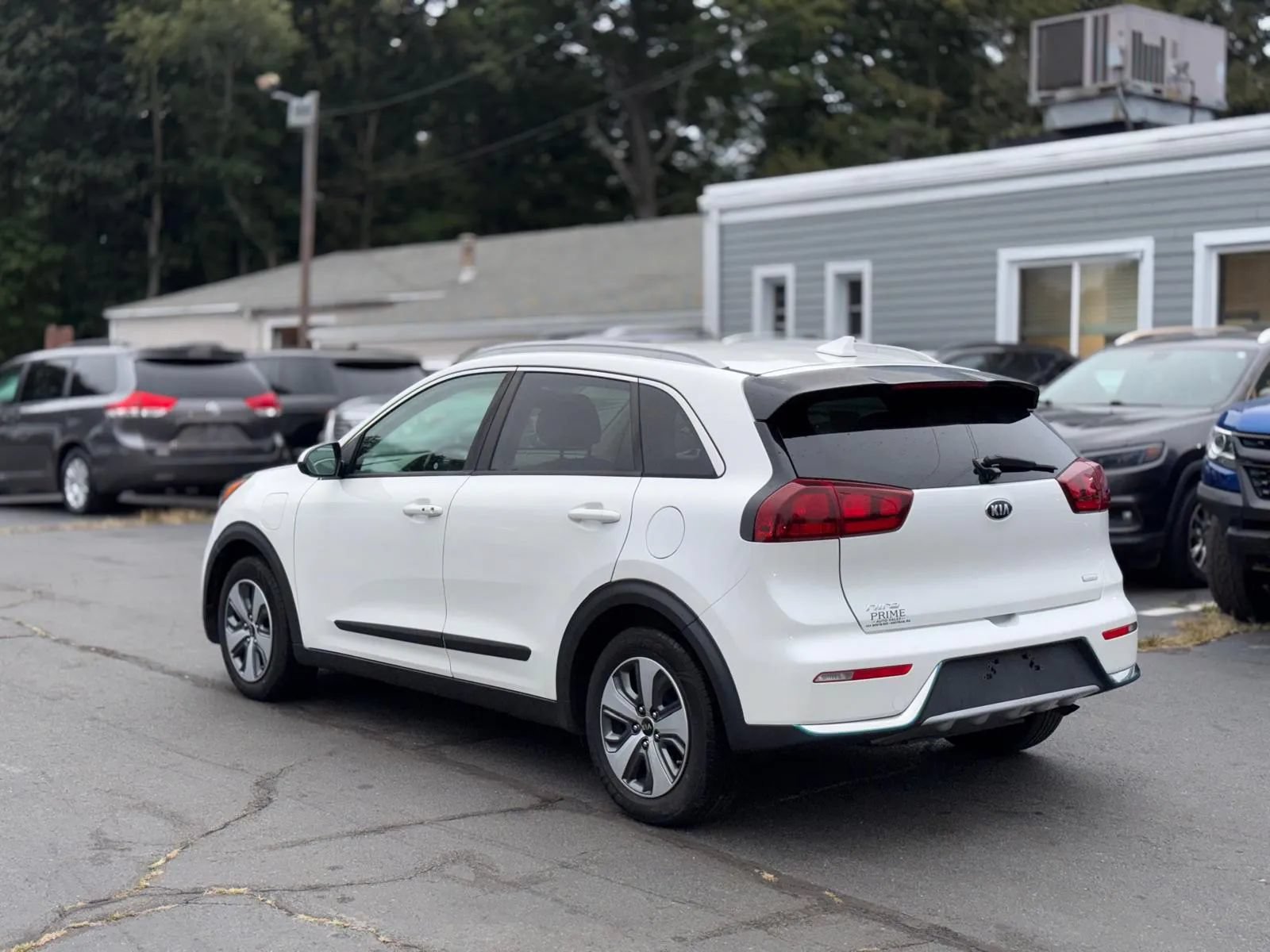 Used 2019 Kia Niro LX FWD image 25