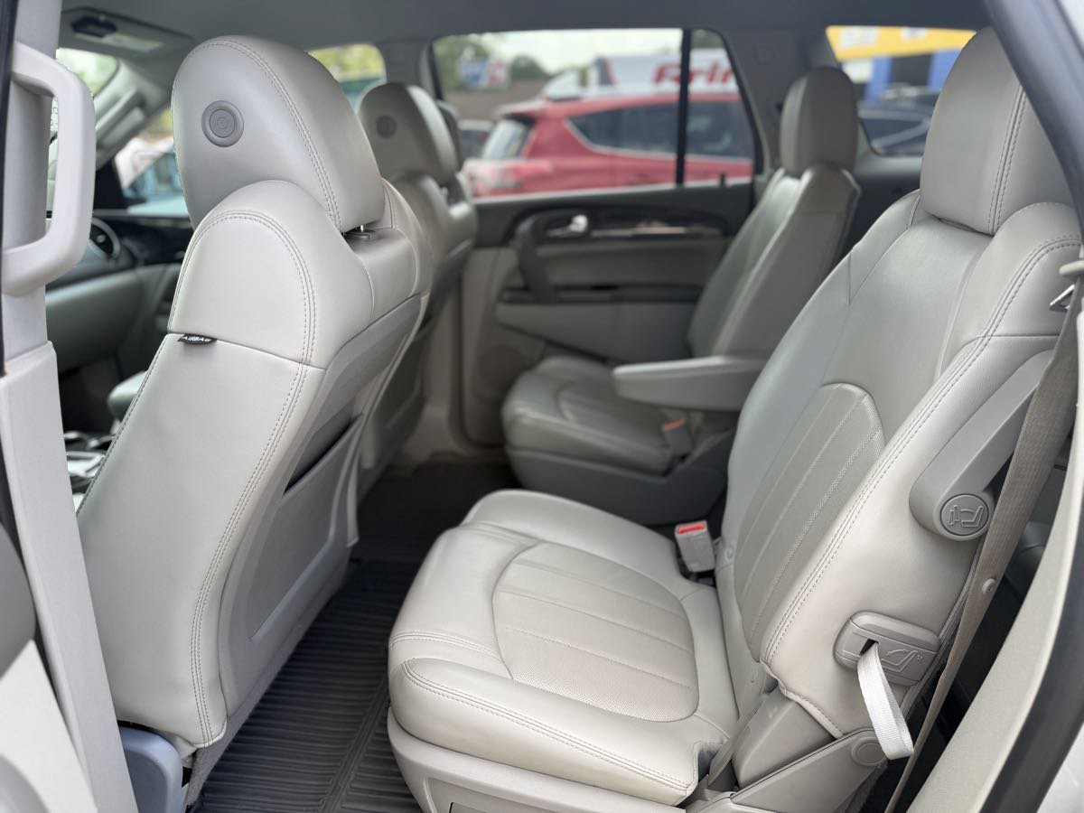 Used 2015 Buick Enclave Leather FWD image 14