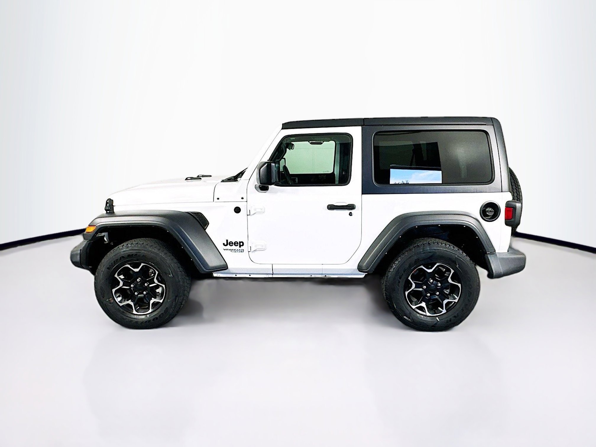Used 2021 Jeep Wrangler Sport S AWD/4WD image 4