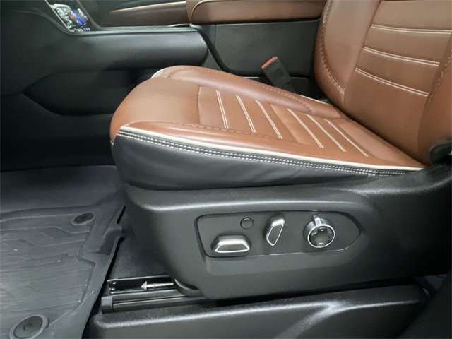 Used 2023 GMC Yukon XL Denali Ultimate w/ LPO, Floor Liner Package image 25