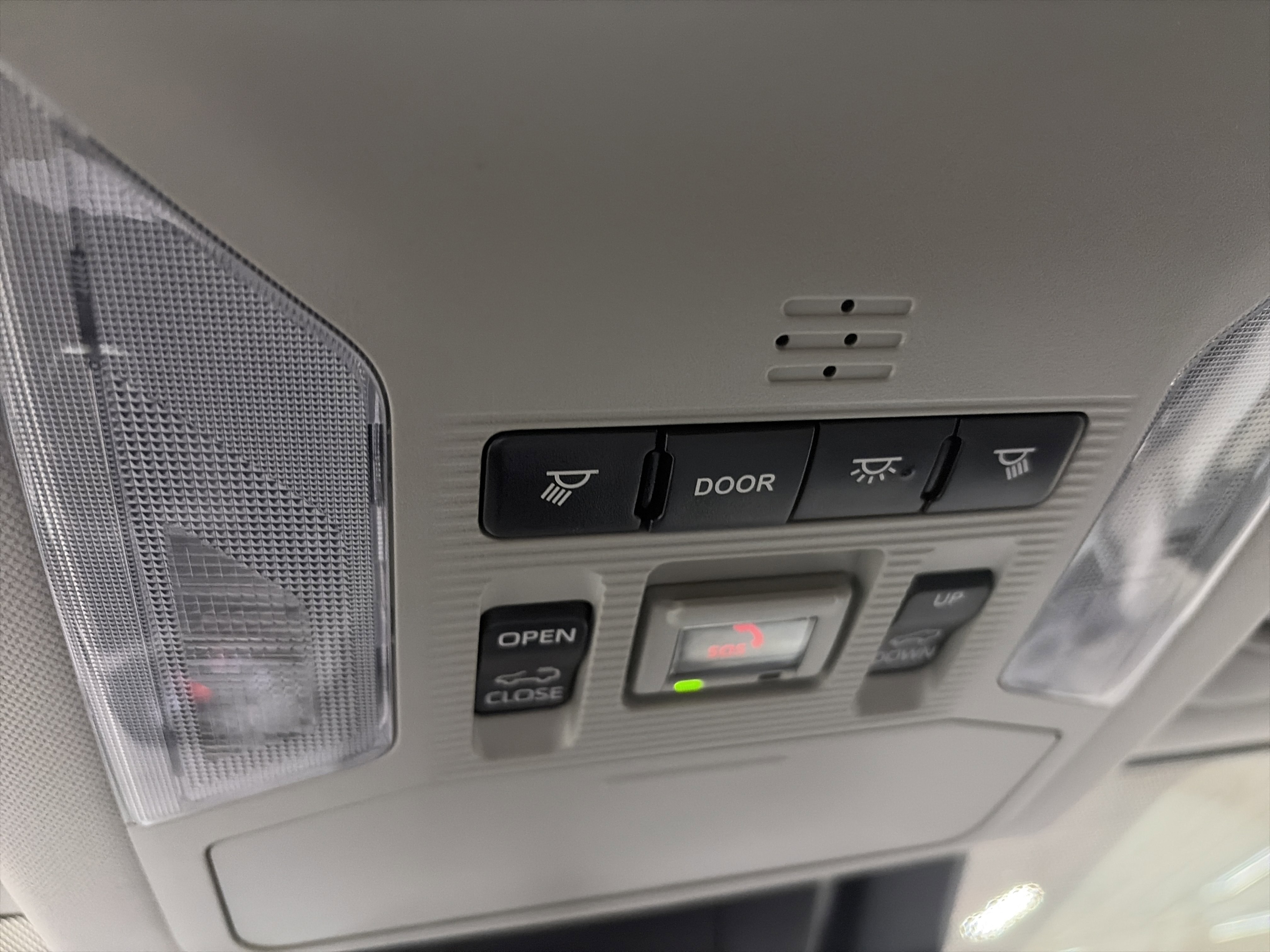 Used 2021 Toyota RAV4 XLE Premium image 23