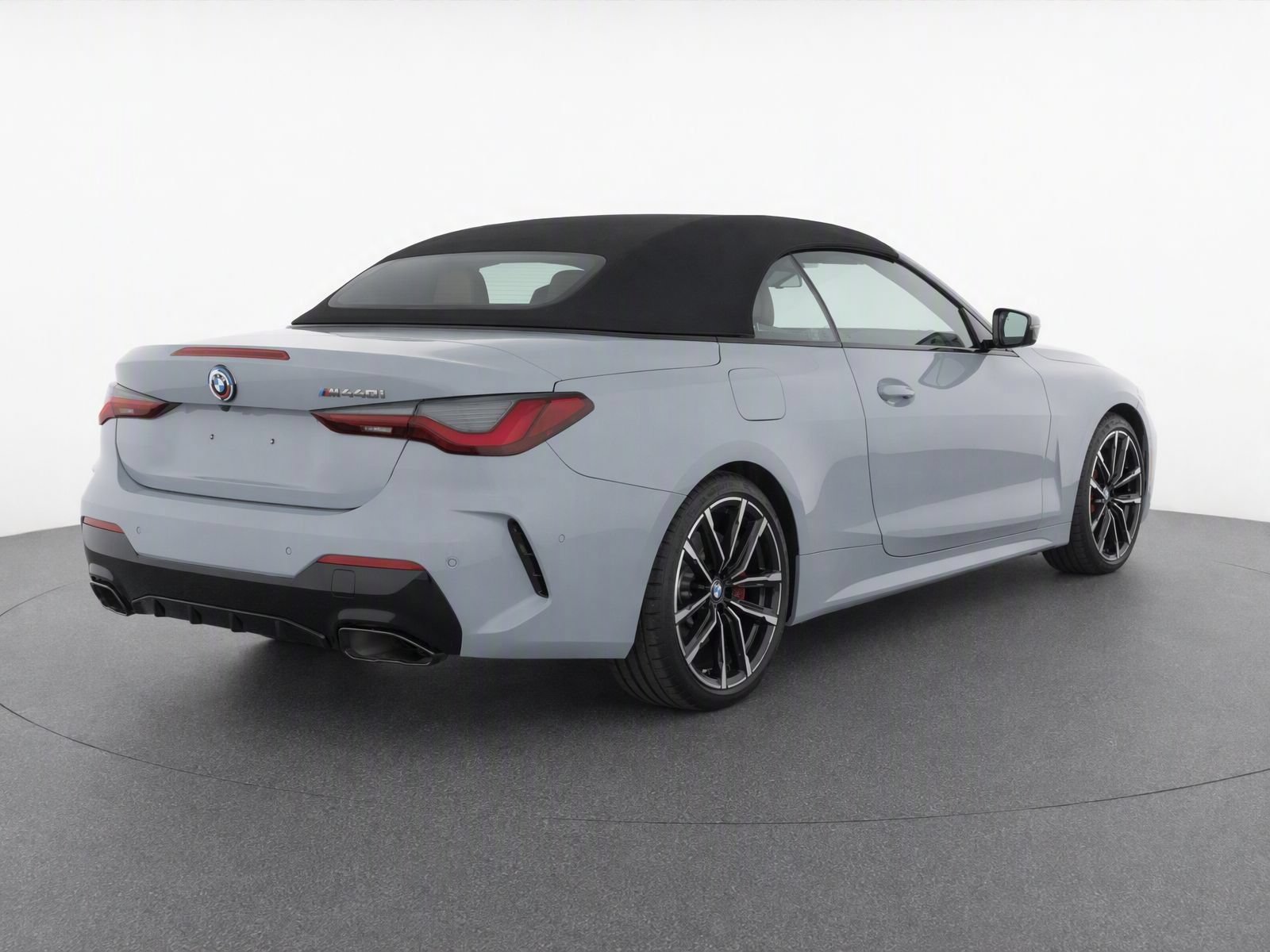 Used 2023 BMW M440i Convertible w/ Premium Package RWD image 8