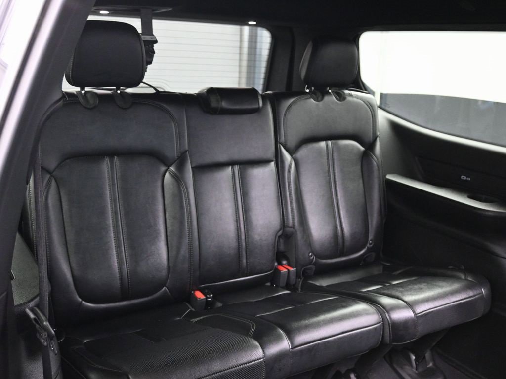 Used 2024 Jeep Wagoneer Series II w/ Flexible Seating Group image 35