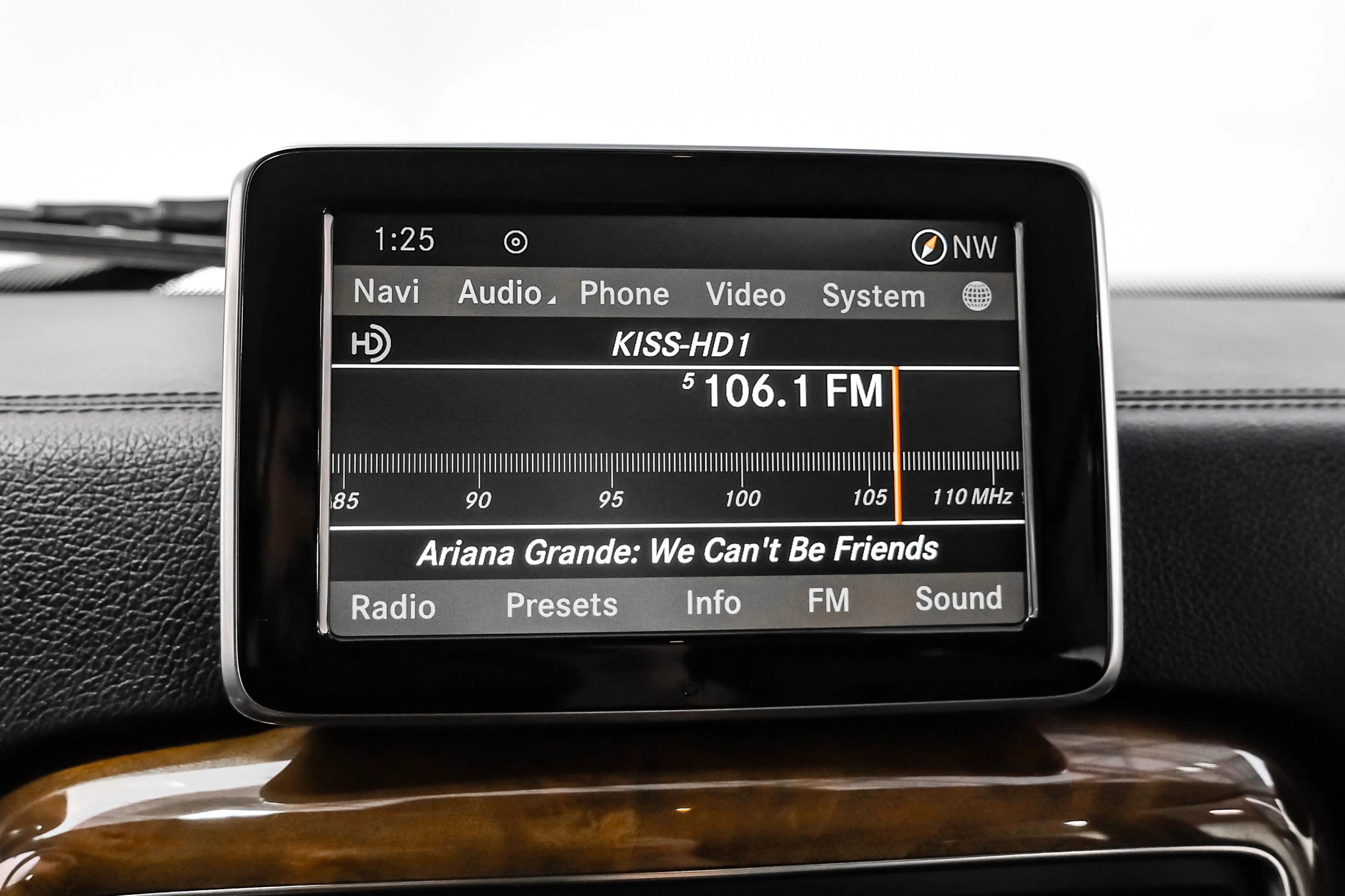 Used 2013 Mercedes-Benz G 550 image 27