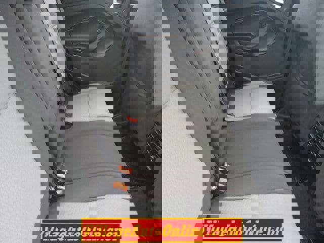 Used 2017 Ford Escape SE w/ Equipment Group 201A image 33