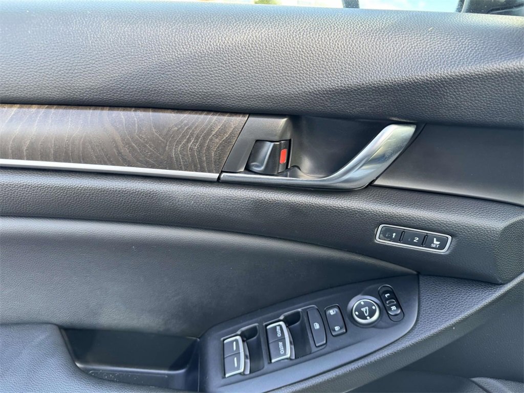 Certified 2022 Honda Accord EX-L image 15