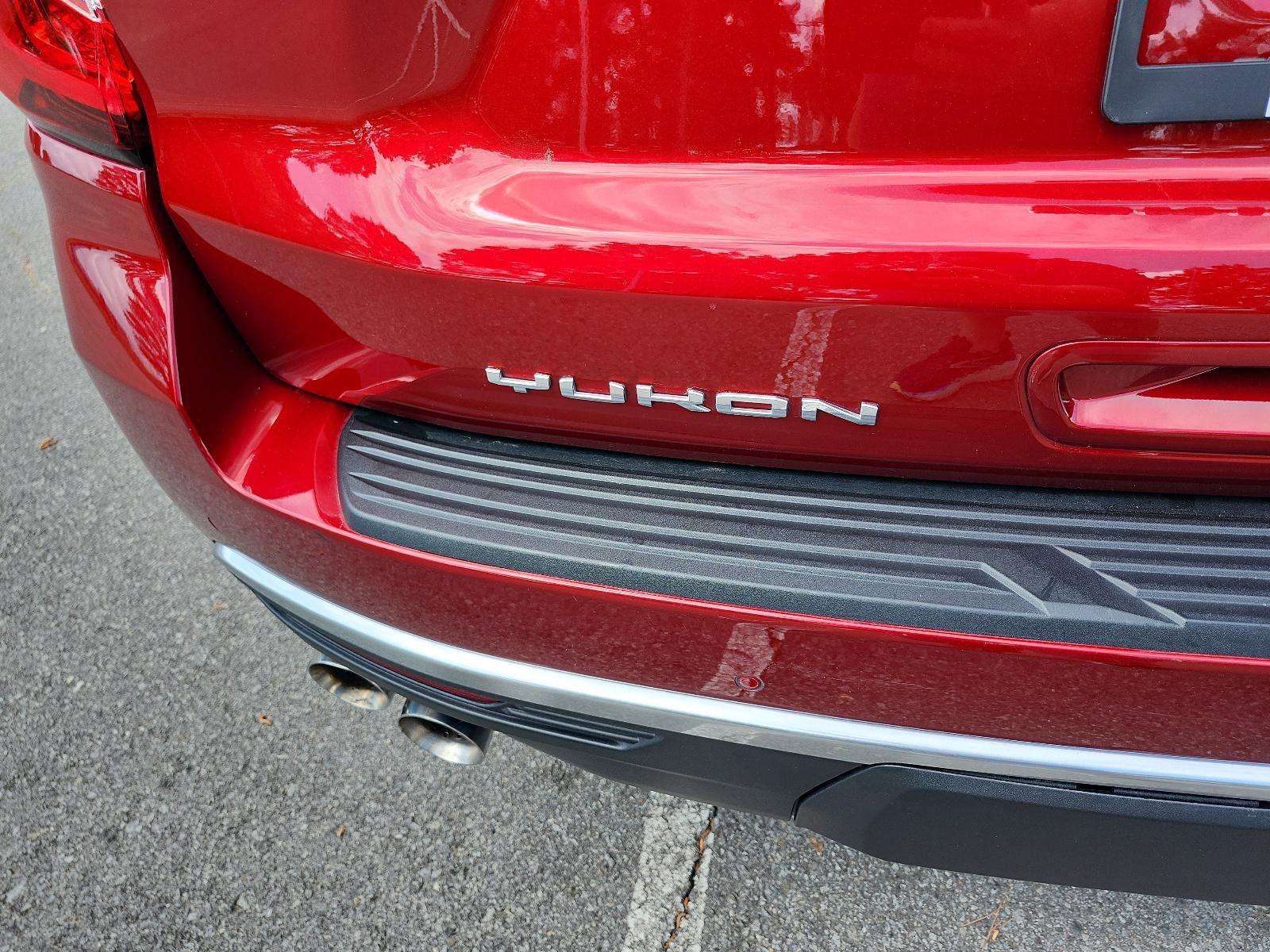 Used 2024 GMC Yukon Denali image 4