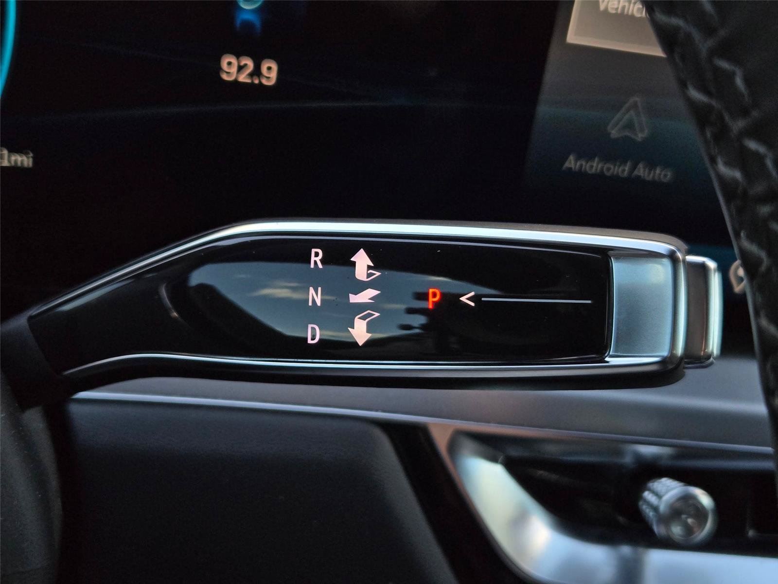 New 2026 Cadillac Lyriq Premium Luxury AWD/4WD image 23