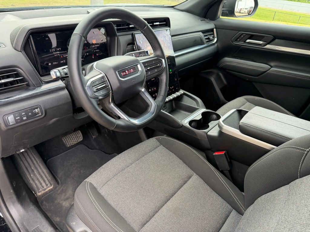 Used 2025 GMC Terrain Elevation AWD/4WD image 11