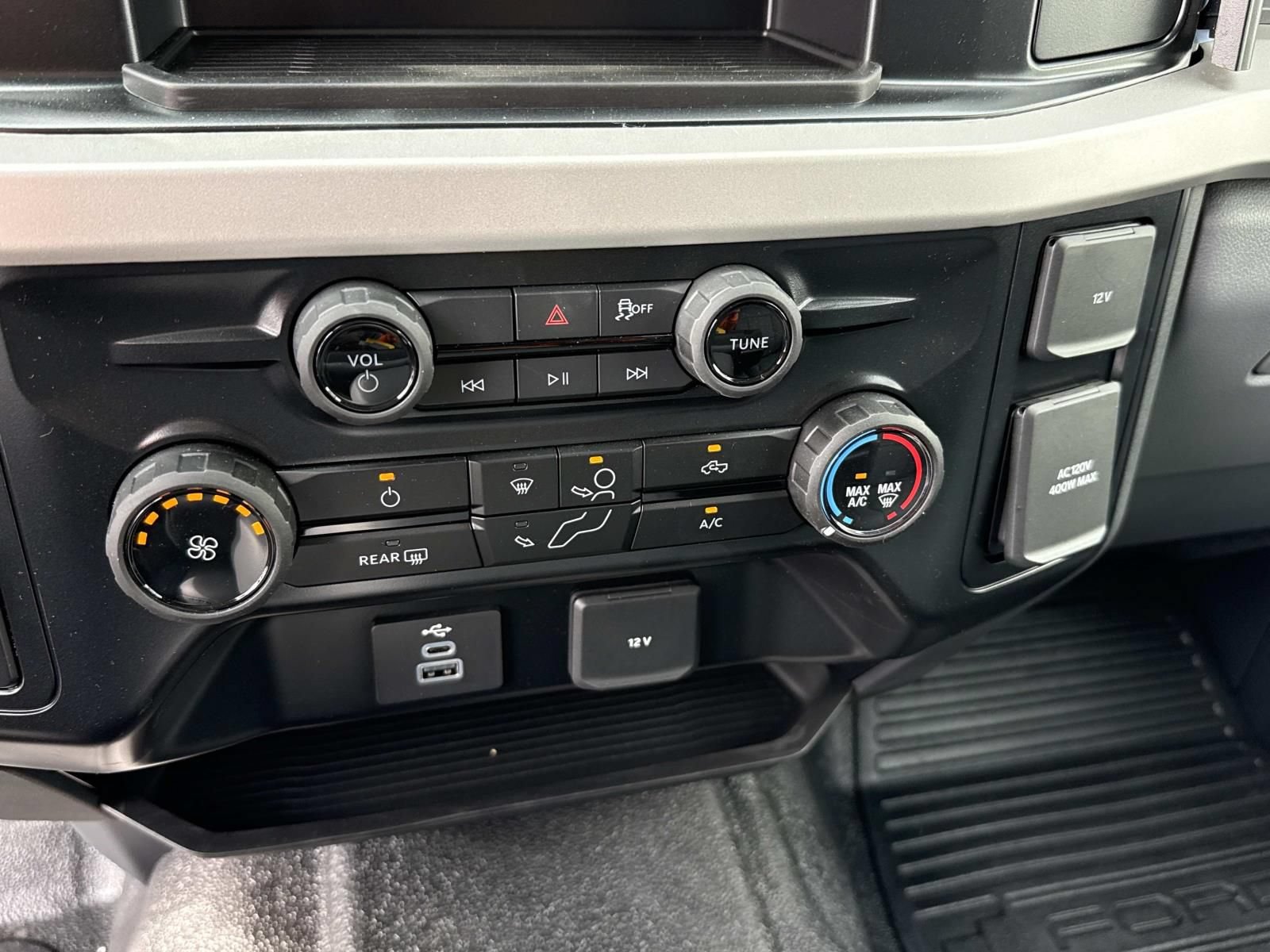 New 2026 Ford F550 4x4 Supercab Super Duty image 16