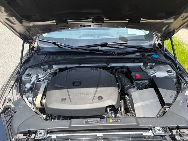 Used 2019 Volvo S60 T6 Momentum w/ Multimedia Package AWD/4WD image 10