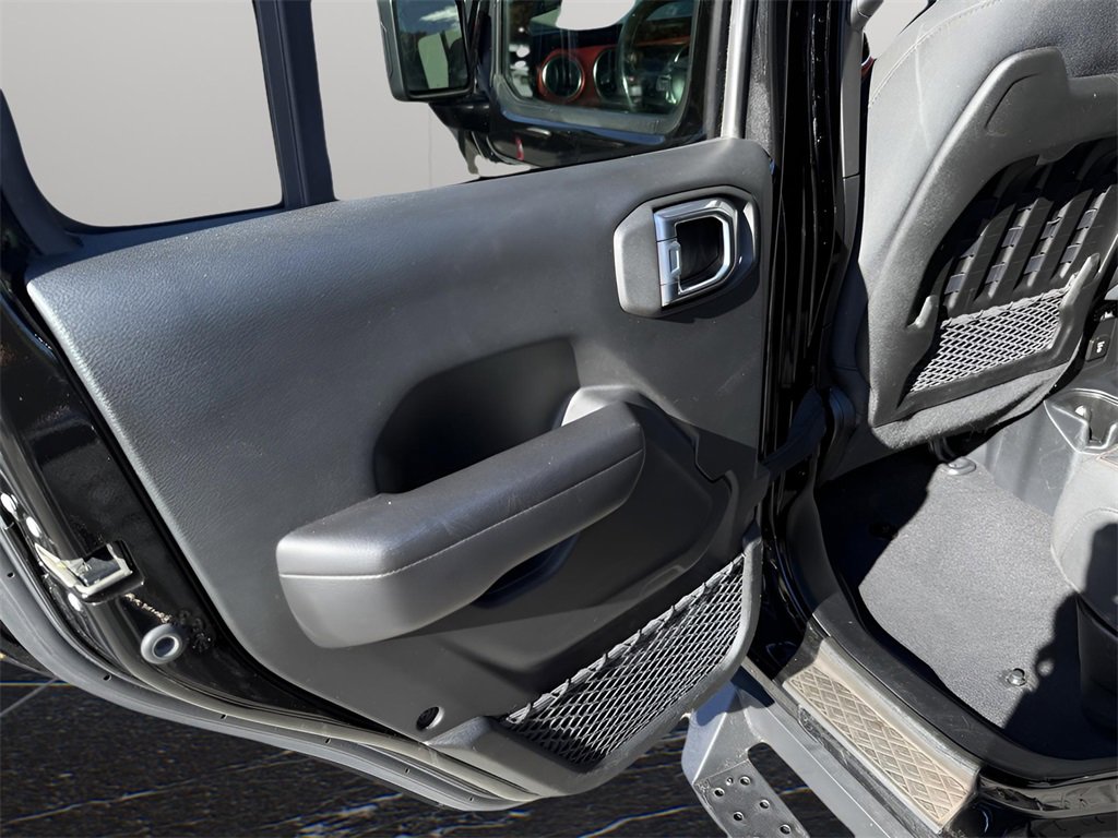 Used 2021 Jeep Gladiator Rubicon w/ Dual Top Group image 43