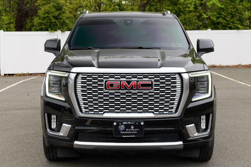 Used 2022 GMC Yukon Denali AWD/4WD image 2