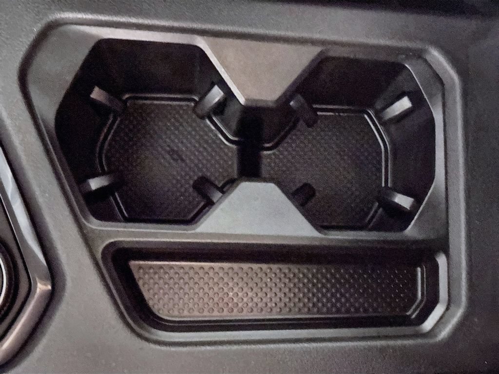 Used 2020 Volkswagen Tiguan SE R-Line AWD/4WD image 15