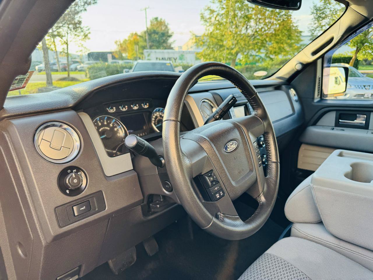 Used 2013 Ford F150 XLT w/ HD Payload Pkg AWD/4WD image 14