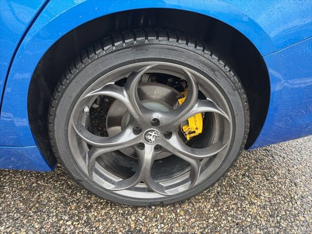 Used 2021 Alfa Romeo Giulia Ti Sport image 7