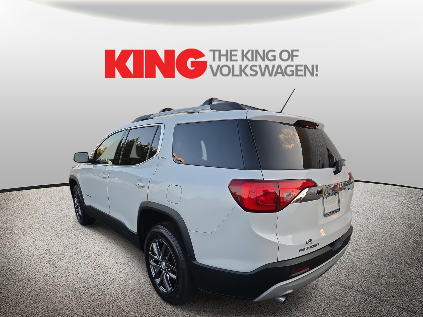 Used 2017 GMC Acadia SLT image 5