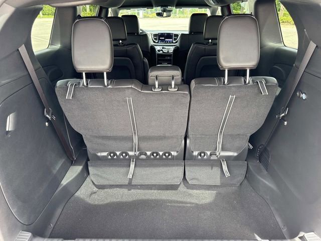 New 2026 Chrysler Pacifica Select image 32