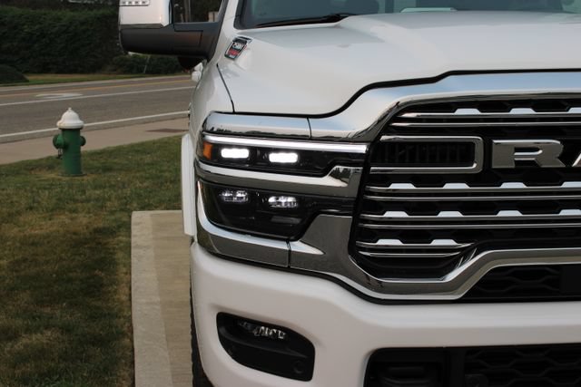 New 2026 RAM 2500 Limited AWD/4WD image 7