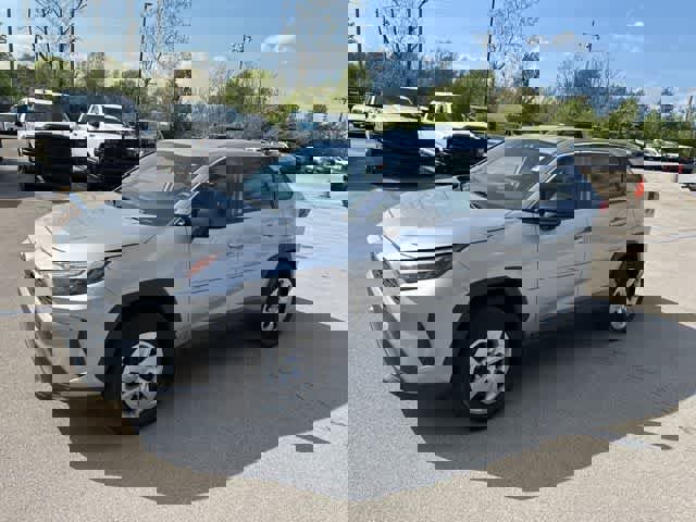 Used 2023 Toyota RAV4 LE image 15