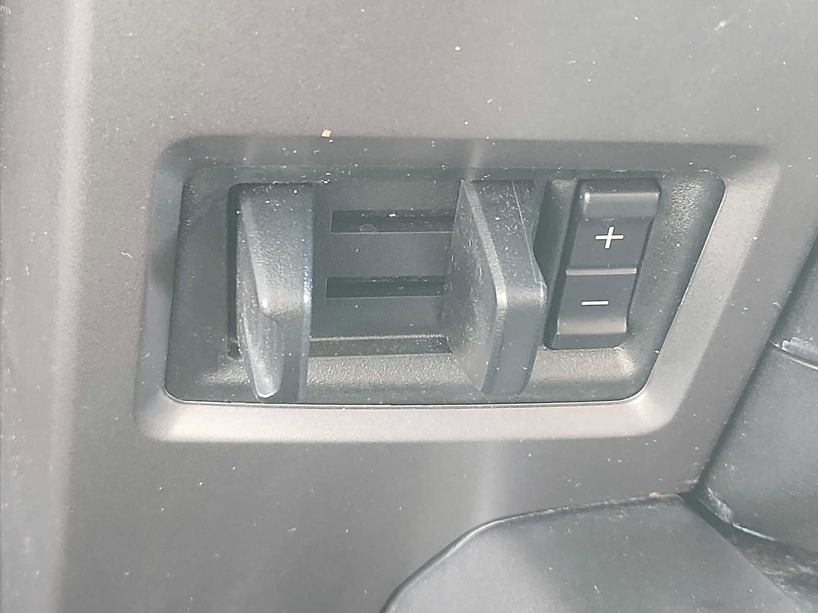 Used 2020 Ford F150 XLT w/ Equipment Group 302A Luxury image 22