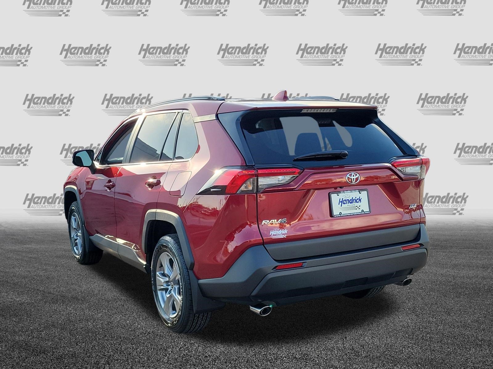Used 2025 Toyota RAV4 XLE w/ Convenience Package FWD image 5