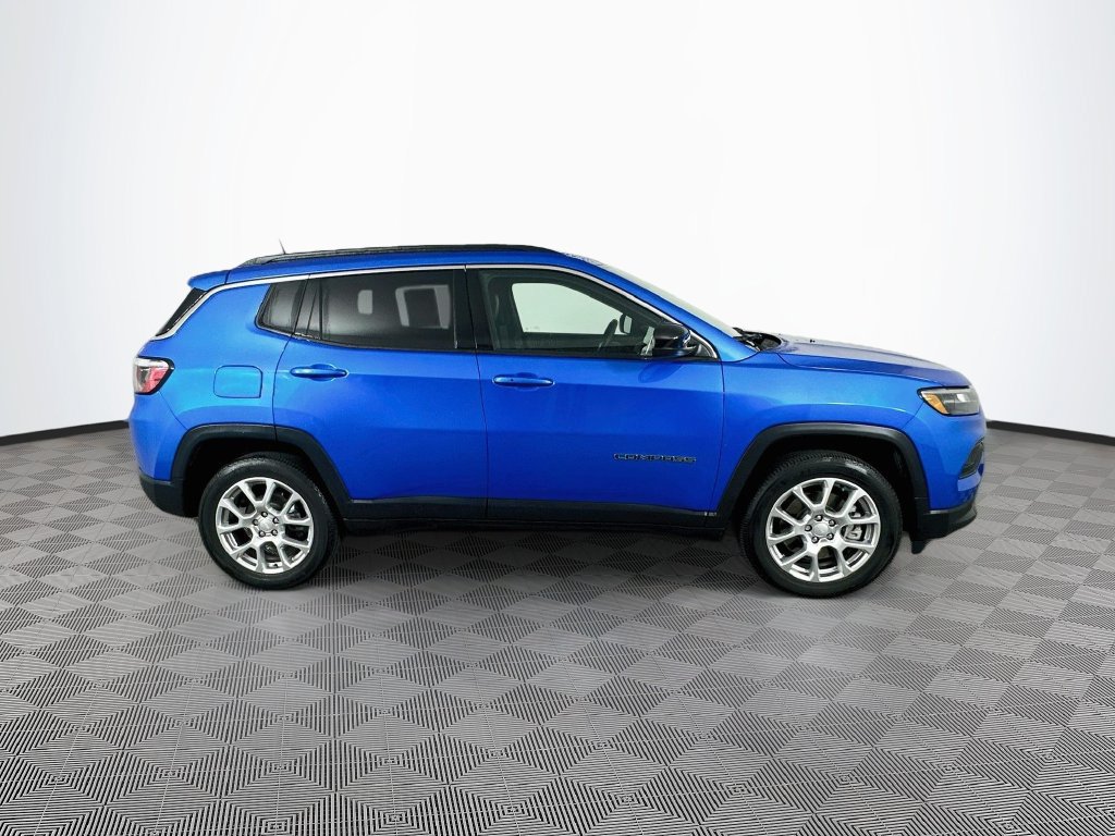Certified 2023 Jeep Compass 4WD image 13