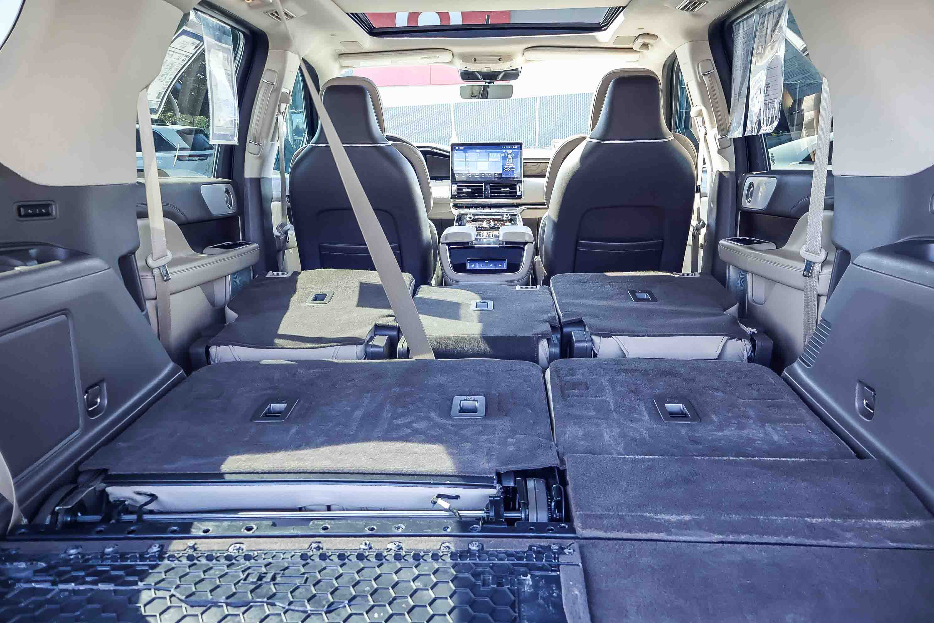 Used 2023 Lincoln Navigator Reserve image 21