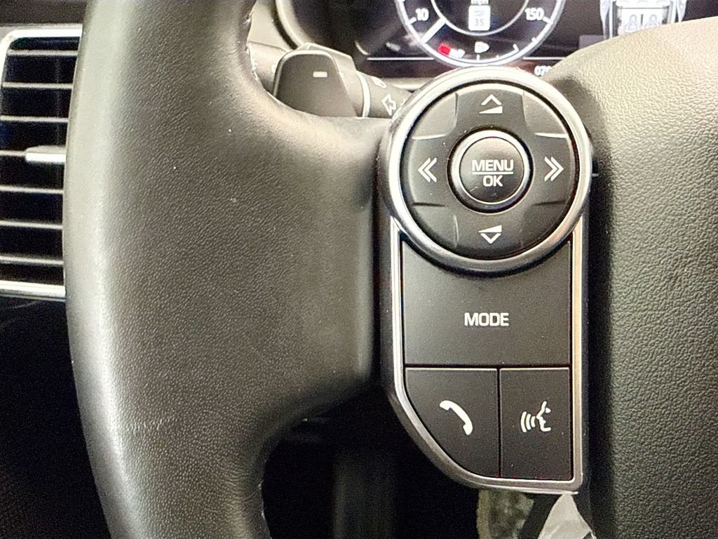 Used 2018 Land Rover Discovery HSE Luxury AWD/4WD image 11