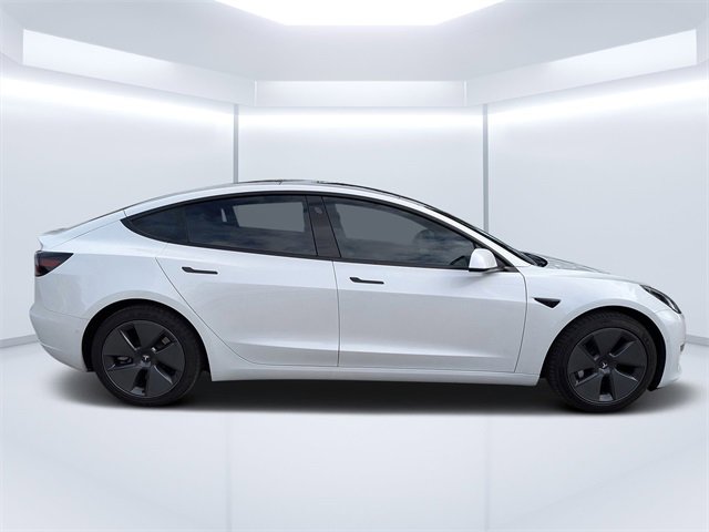 Used 2021 Tesla Model 3 Standard Range Plus image 2