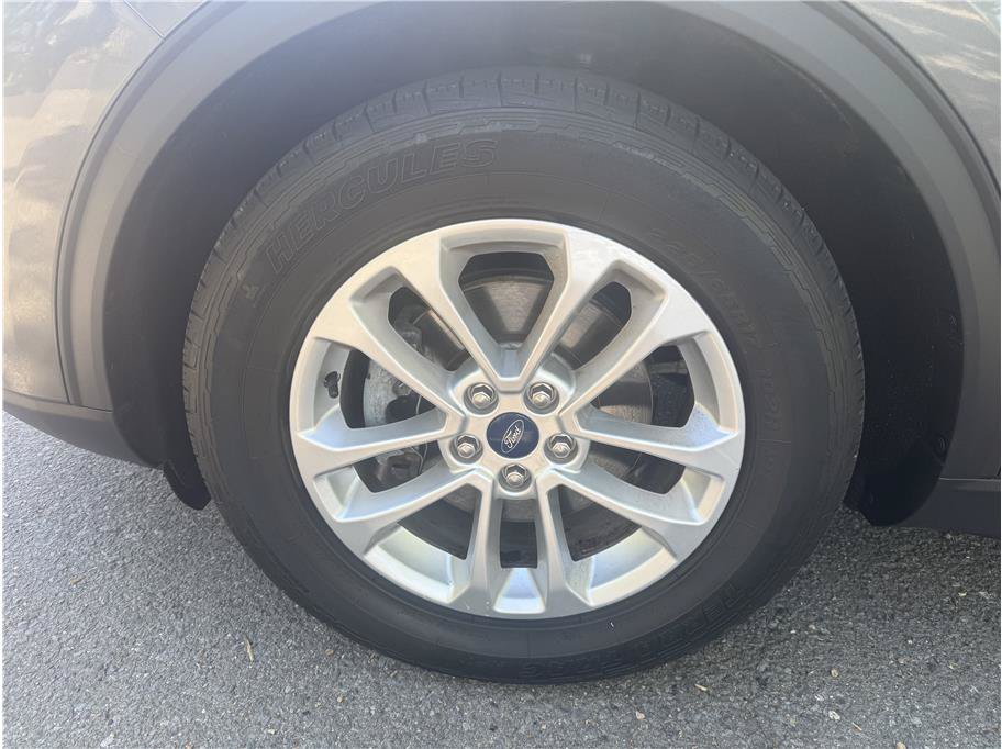 Used 2020 Ford Escape SE FWD image 14