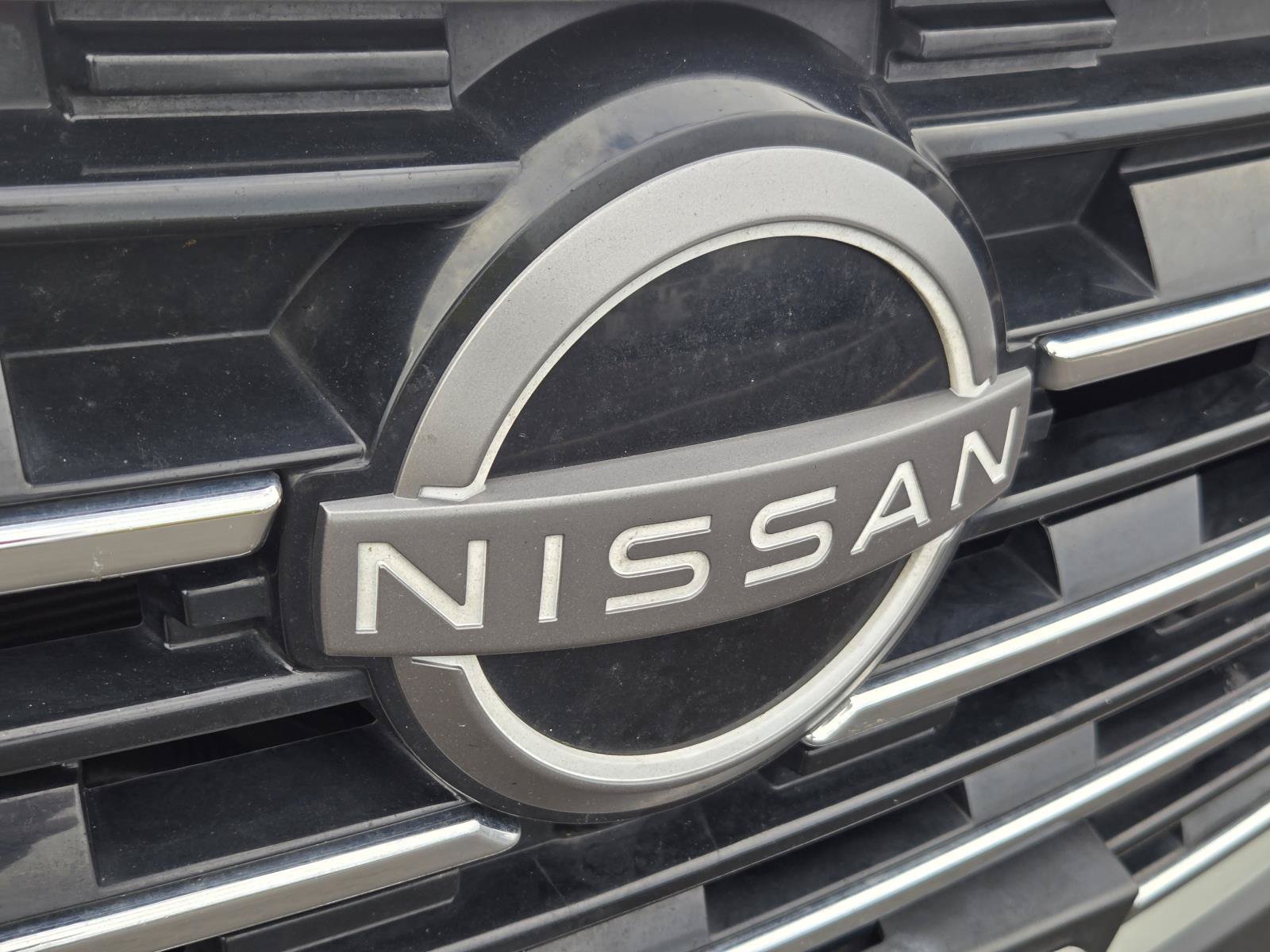 Used 2024 Nissan Rogue SV FWD image 6