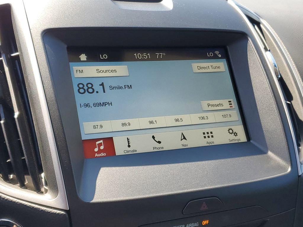 Used 2018 Ford Edge SEL w/ Equipment Group 201A AWD/4WD image 17